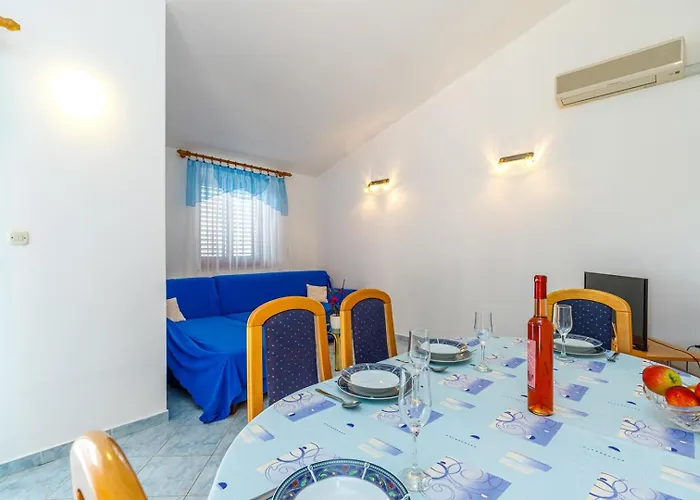 Slavko 638 Gostinjska kuća 3*