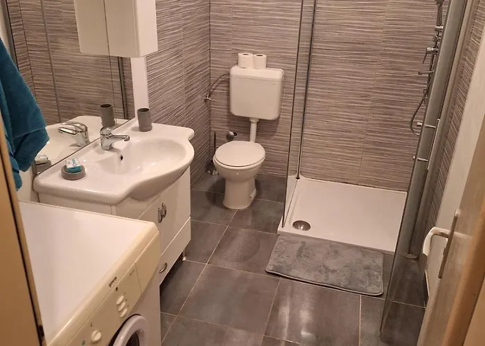 Slavko 638 Gostinjska kuća 3*